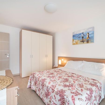 Residenza Monica Διαμέρισμα Λινιάνο Σαμπιαντόρο Εξωτερικό φωτογραφία
