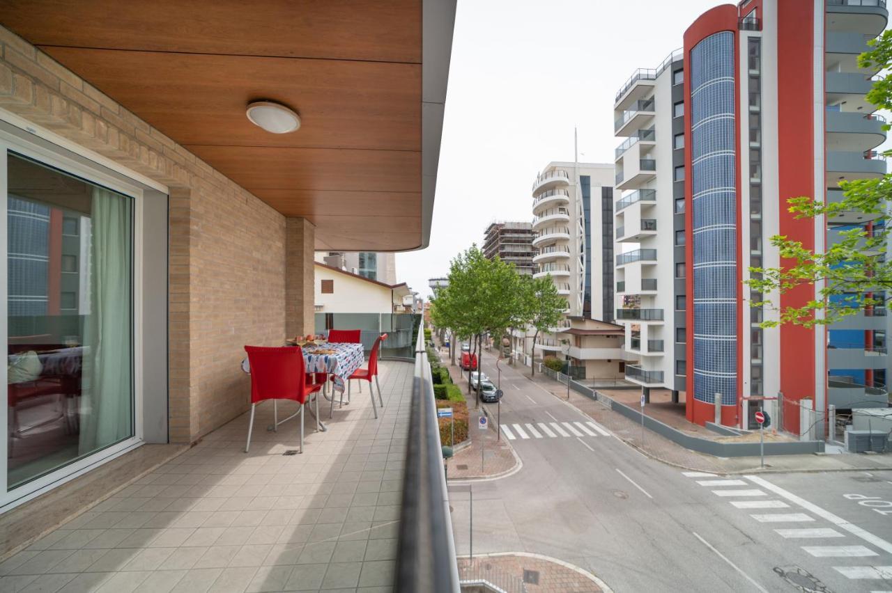 Residenza Monica Διαμέρισμα Λινιάνο Σαμπιαντόρο Εξωτερικό φωτογραφία