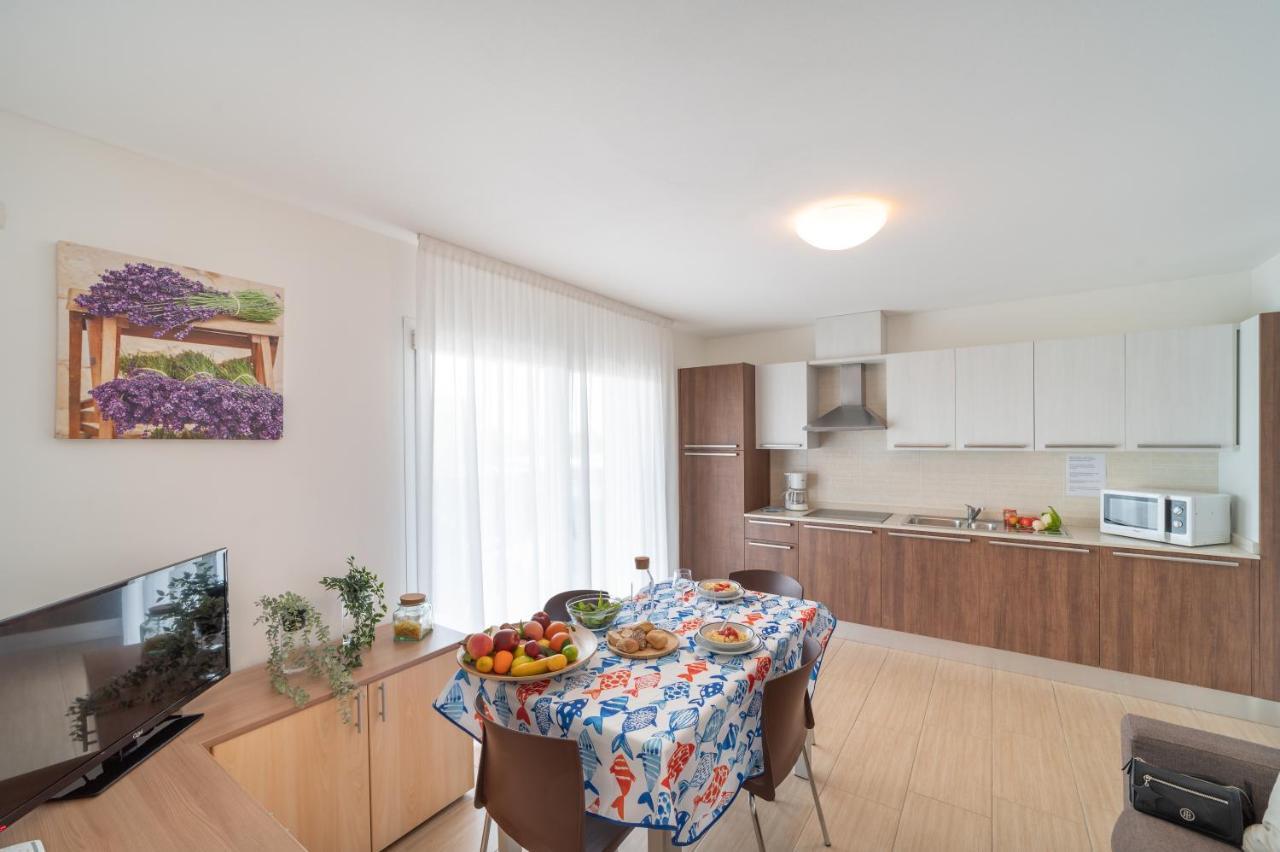 Residenza Monica Διαμέρισμα Λινιάνο Σαμπιαντόρο Εξωτερικό φωτογραφία
