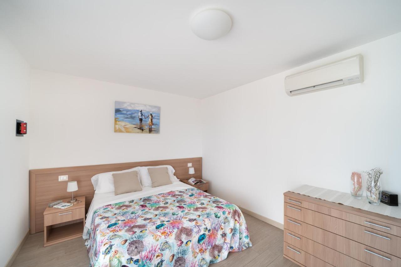 Residenza Monica Διαμέρισμα Λινιάνο Σαμπιαντόρο Εξωτερικό φωτογραφία