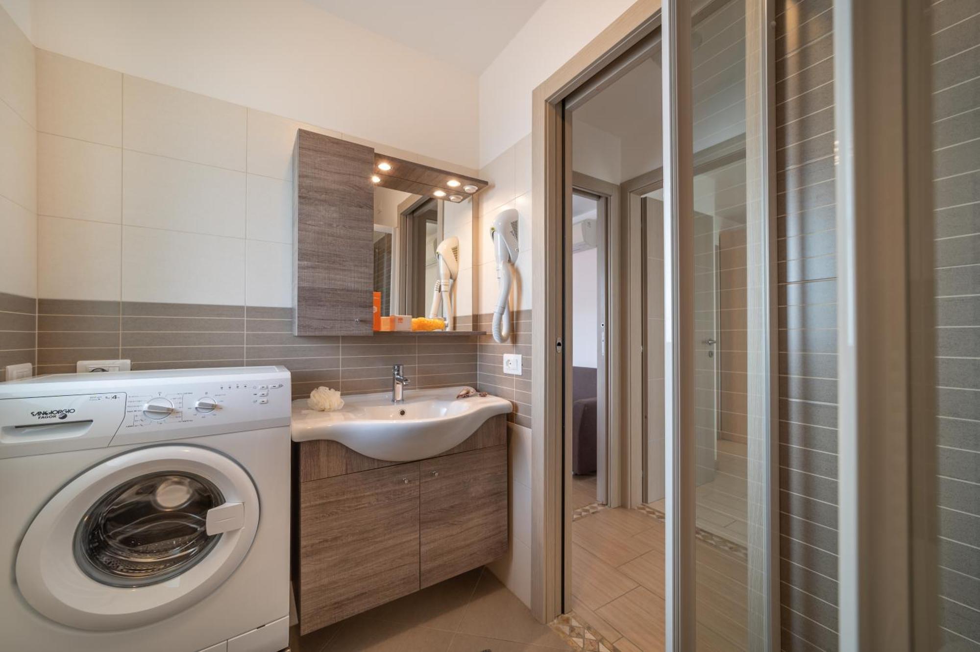 Residenza Monica Διαμέρισμα Λινιάνο Σαμπιαντόρο Εξωτερικό φωτογραφία