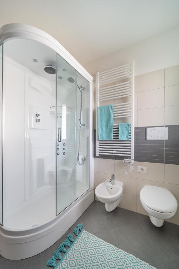 Residenza Monica Διαμέρισμα Λινιάνο Σαμπιαντόρο Εξωτερικό φωτογραφία